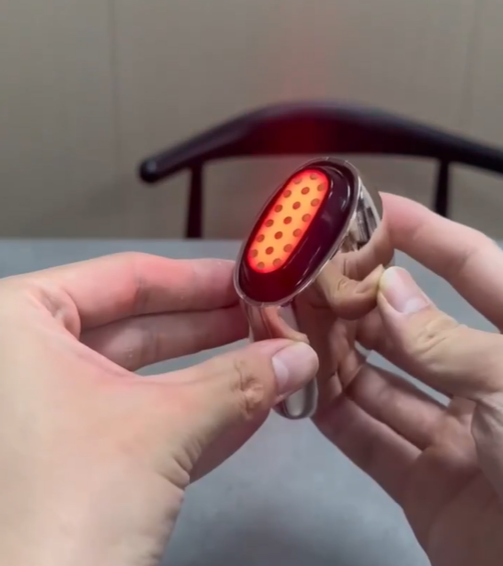 Review image from Sarah J. | Ålder 38